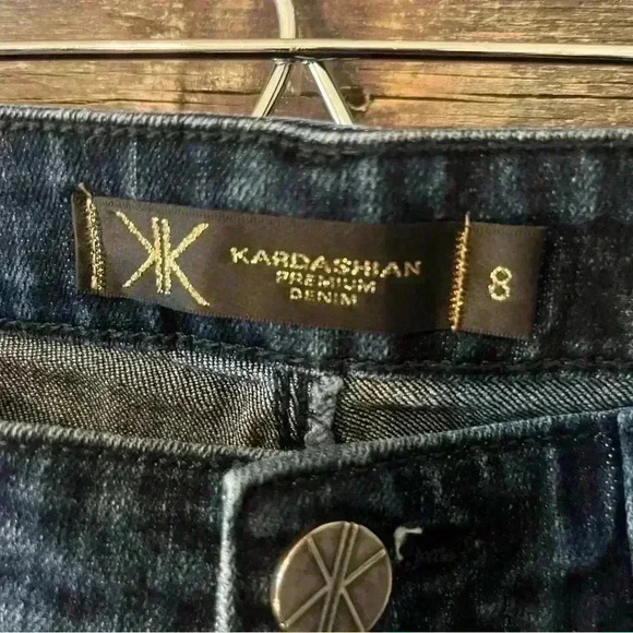 Kardashian Premium Jeans Womens 8 Blue Denim Kim Curvy Straight Mid Rise - Picture 3 of 7